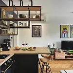 Place To Be - In The Centre With Private Parking 公寓 普拉