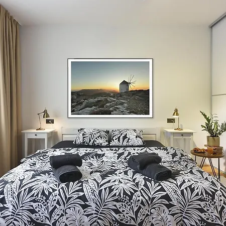 Apartman Place To Be - Center